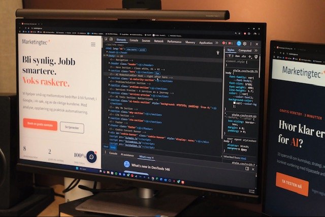 Marketingtec arbeidsstasjon med AI Modenhetsmåler